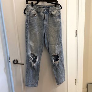 American Eagle Distressed Light Wash Mom Jeans